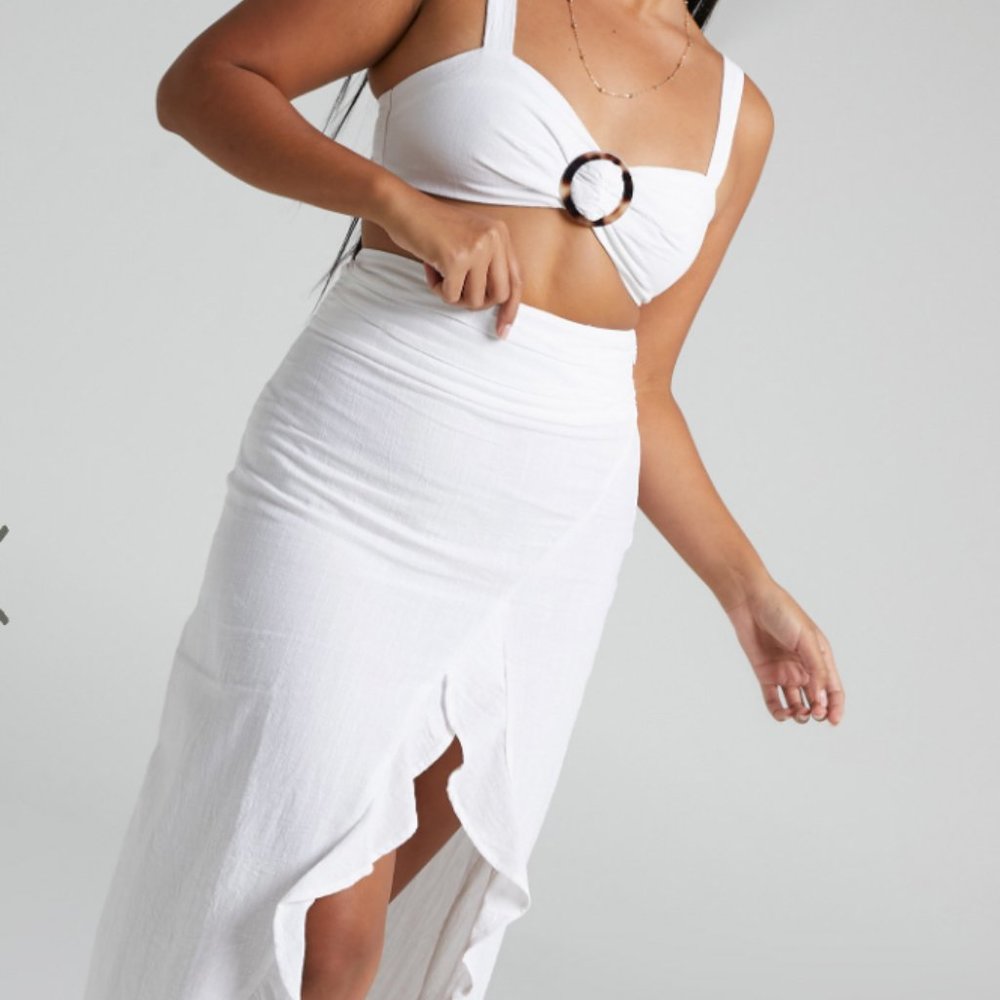 VANIKA CROP TOP AND RUFFLE MIDI SKIRT TWO PIECE SET IN WHITE
